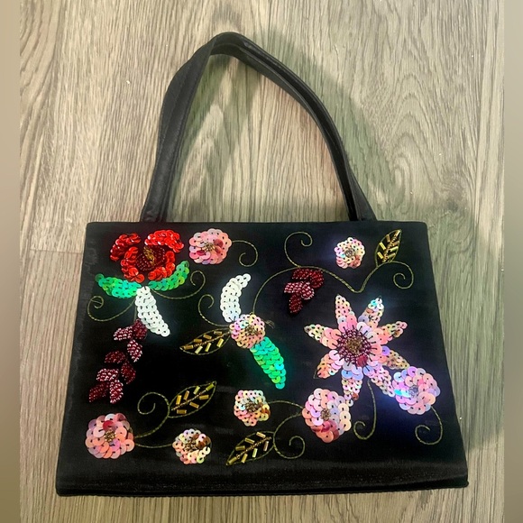 Floral Embroidered Black Handbag - Picture 1 of 4